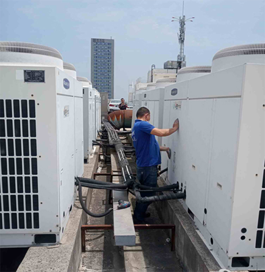 和静中央空调制热和不制冷系统维修方法