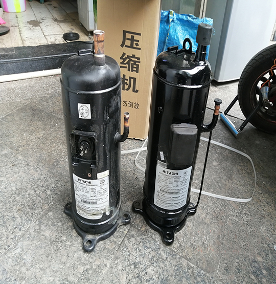 和静中央空调压缩机的更换维修